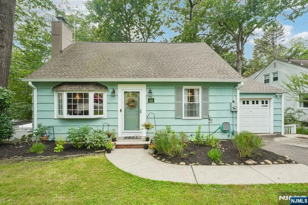 Photo of 166 Beech