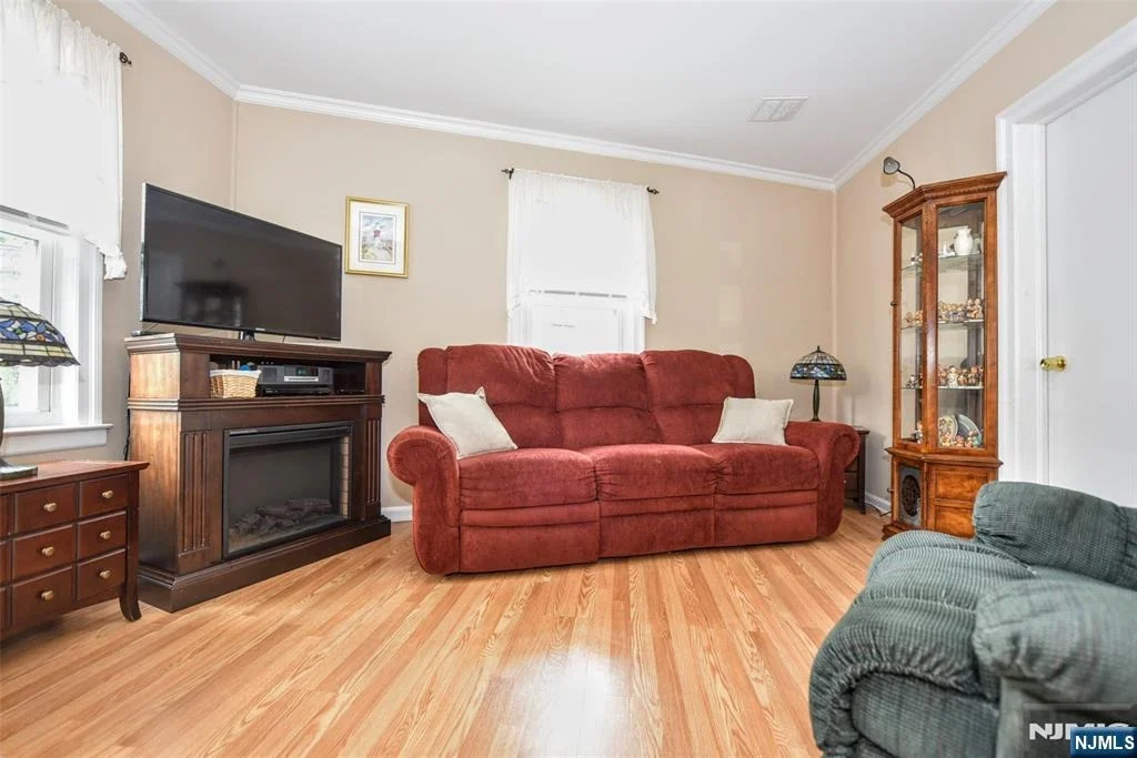 Photo of 7 Lafayette
