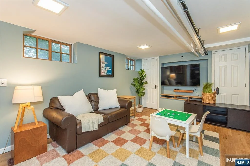 Photo of 35 Brookside