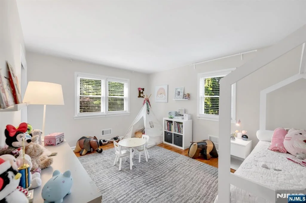Photo of 433 Piermont