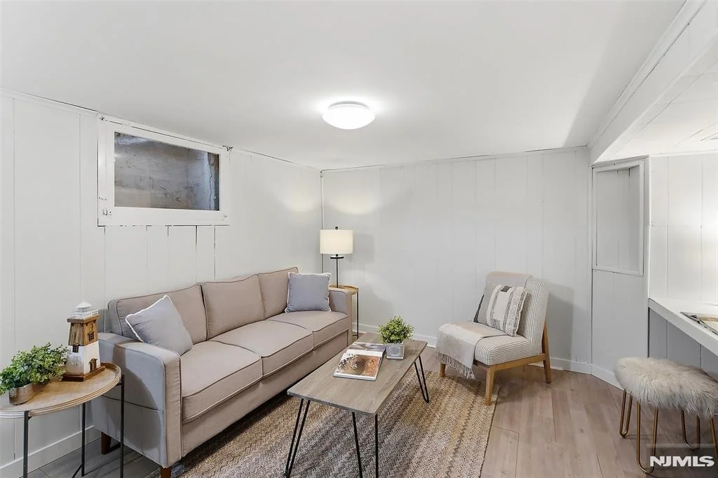 Photo of 31 Martin