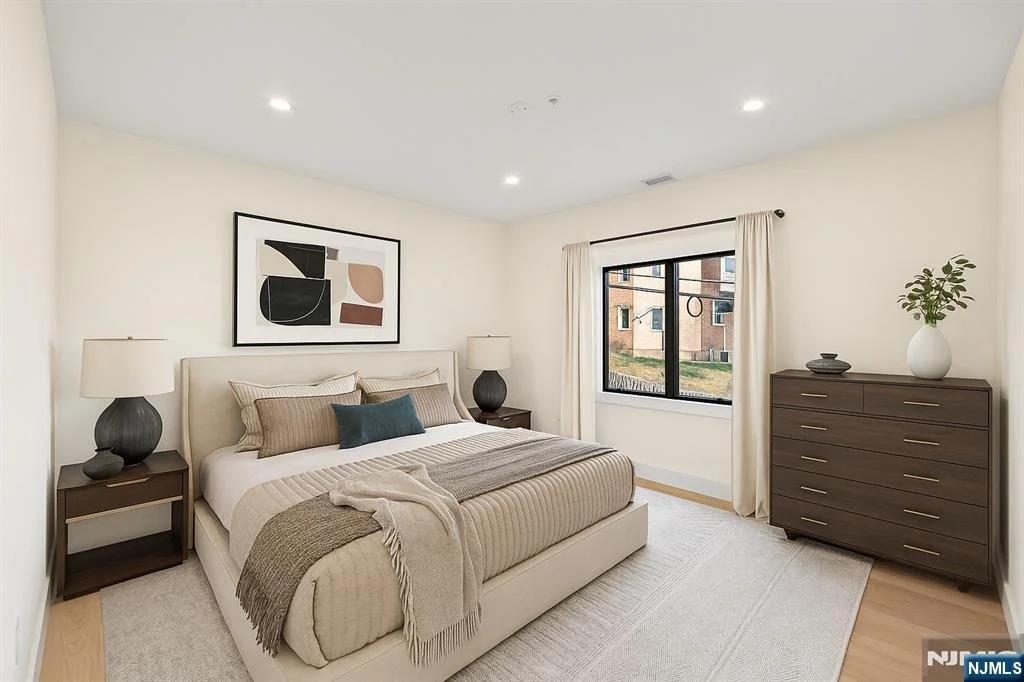 Photo of 61 Edgewater