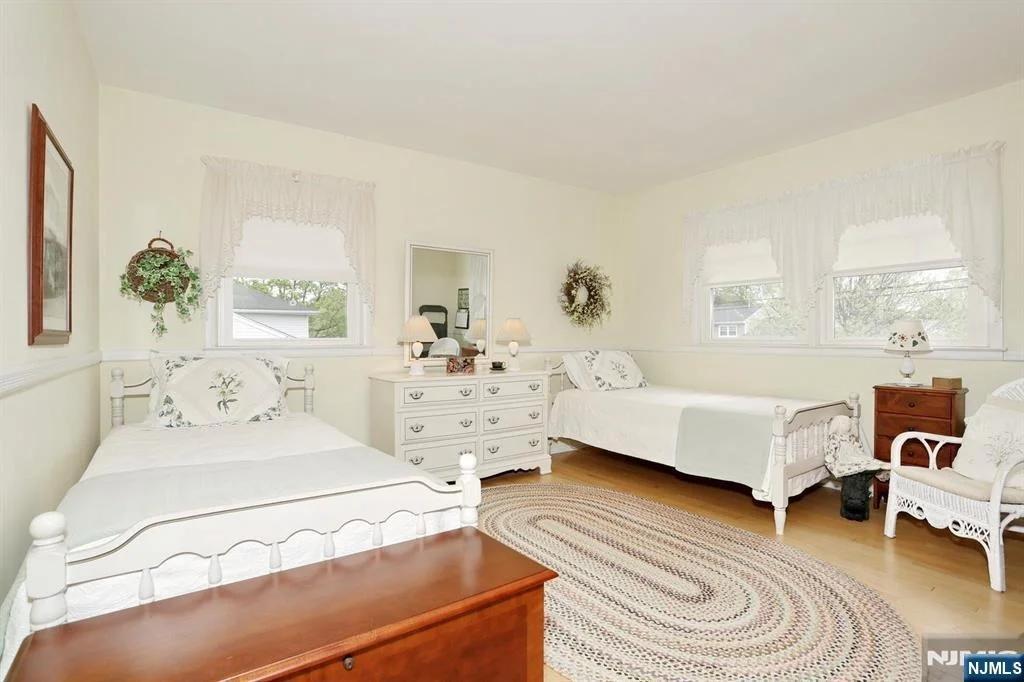 Photo of 222 Merritt