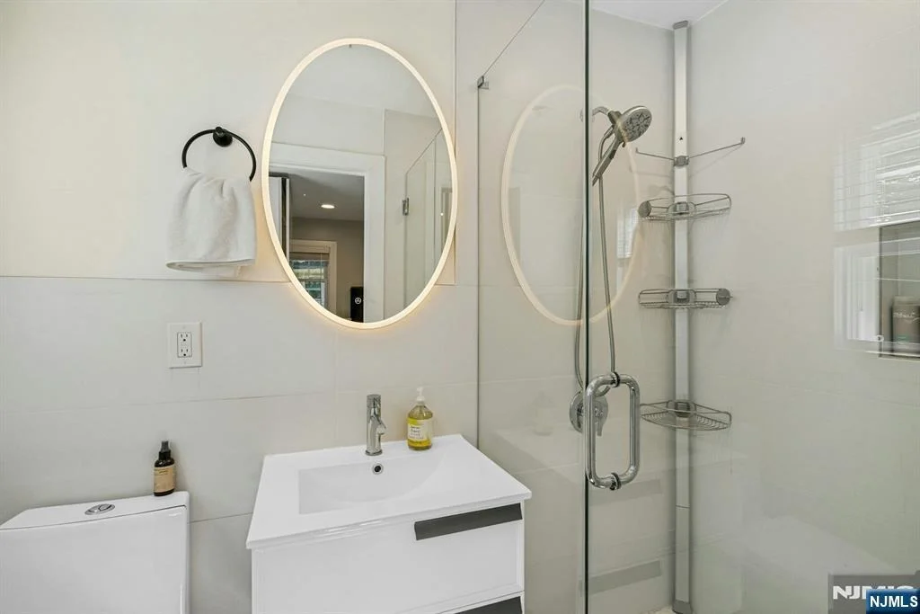 Photo of 2 Tuers