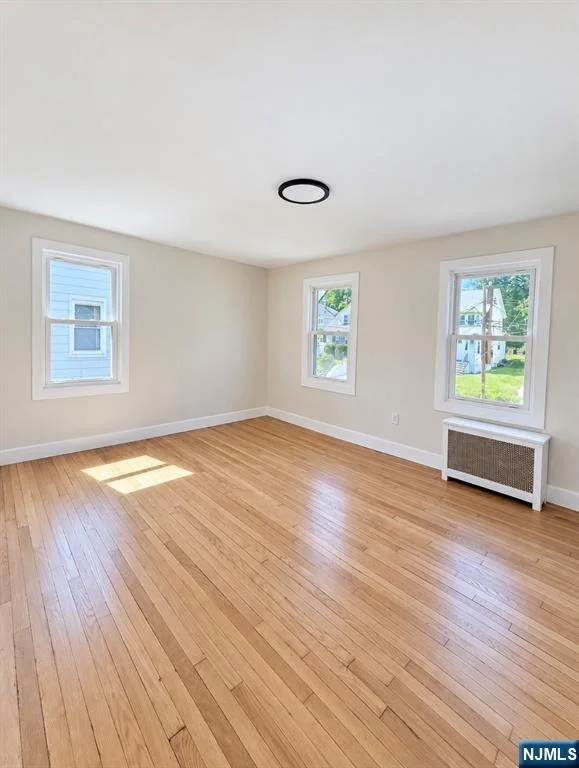 Photo of 693 Chestnut