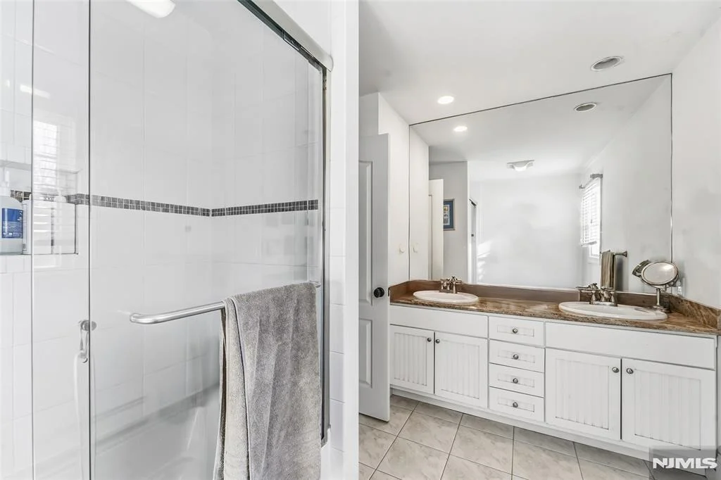 Photo of 27 Pine Hill