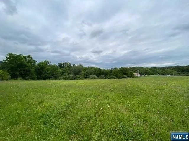 Photo of 0 Pond School