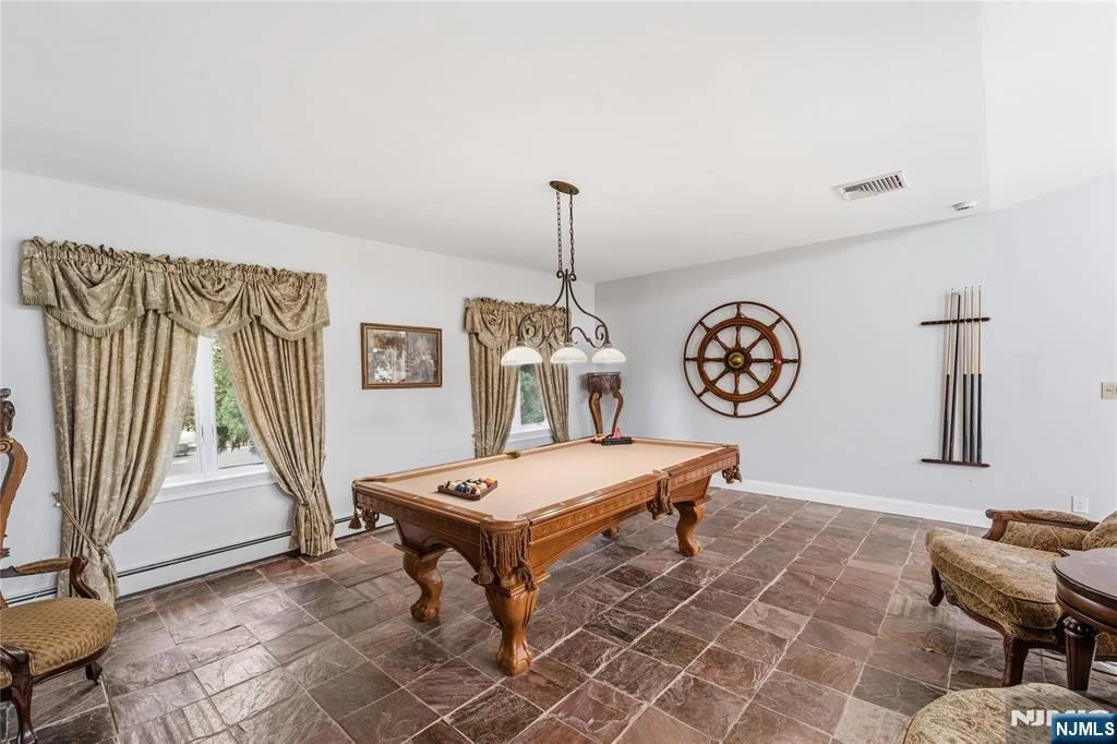 Photo of 136 Willow
