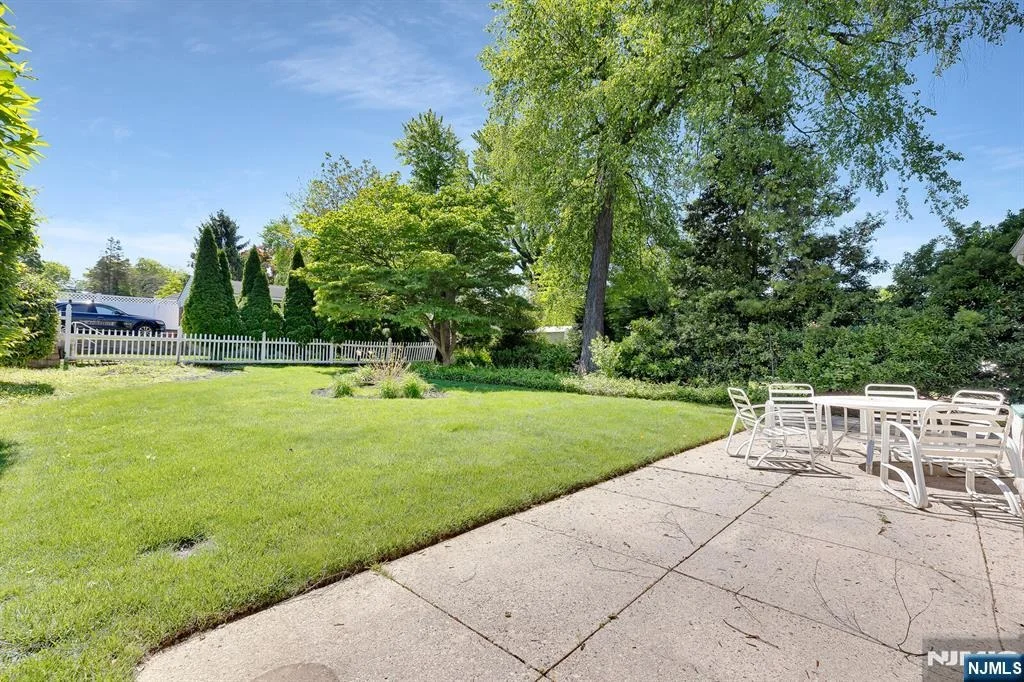 Photo of 287 Jackson