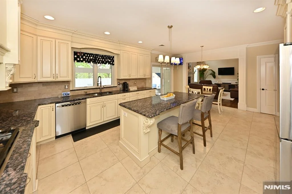 Photo of 106 Arnot