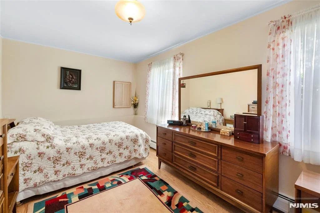 Photo of 66 Roehrs