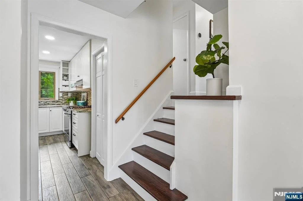 Photo of 49 Skyview