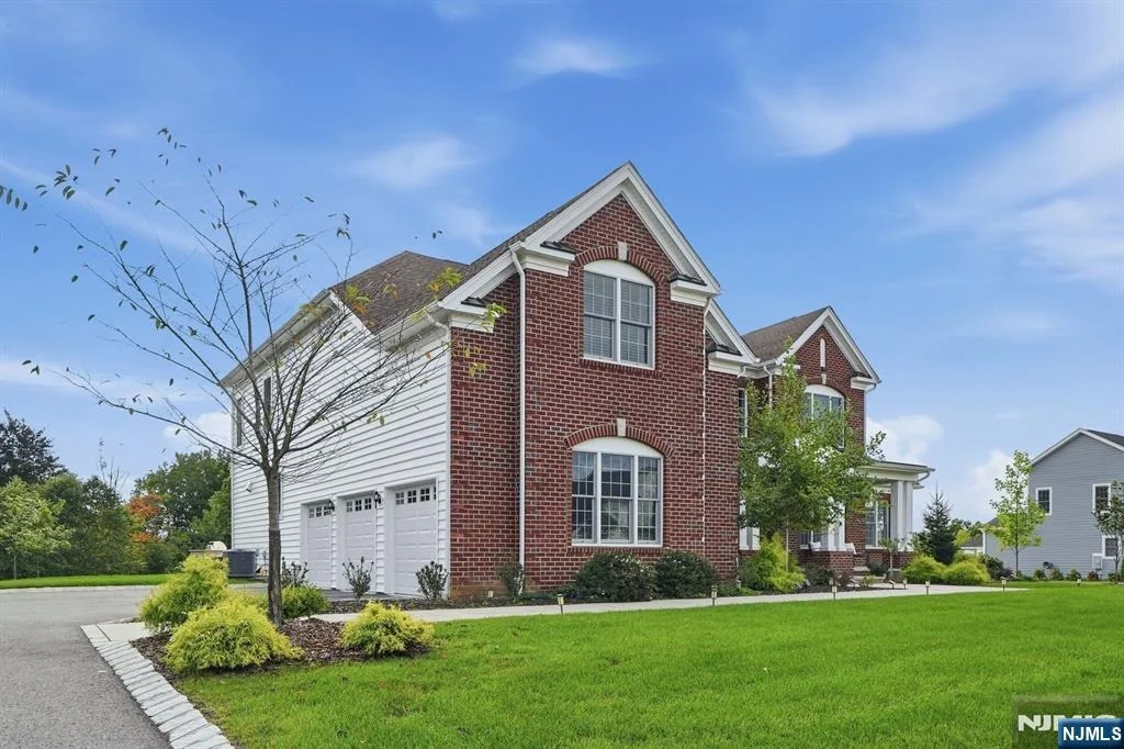 Photo of 73 Woodmere