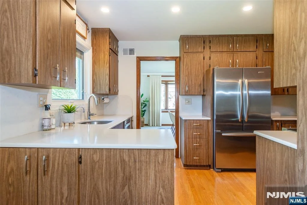 Photo of 182 Ridge