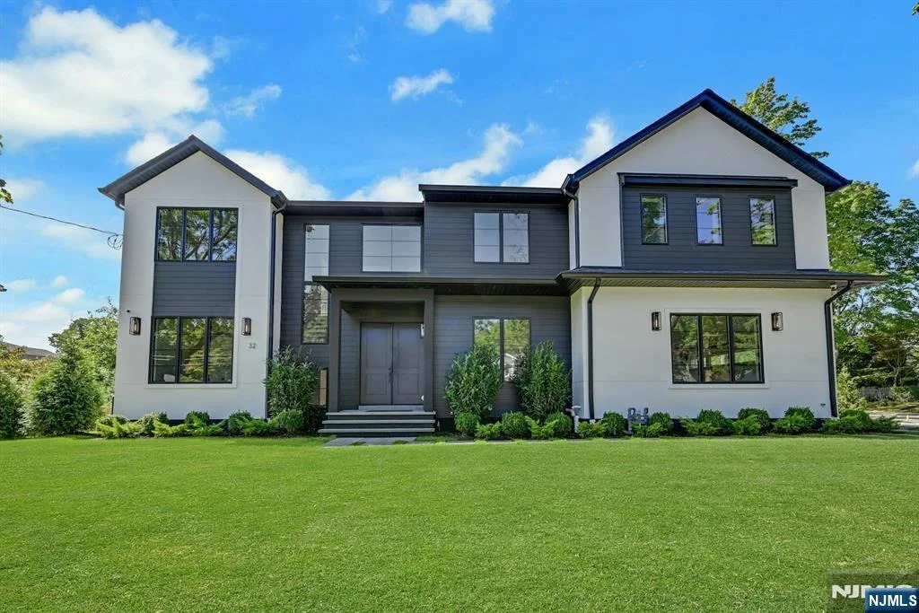 Photo of 32 Highland