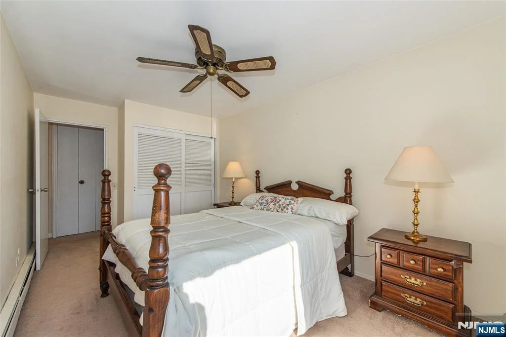 Photo of 355 River