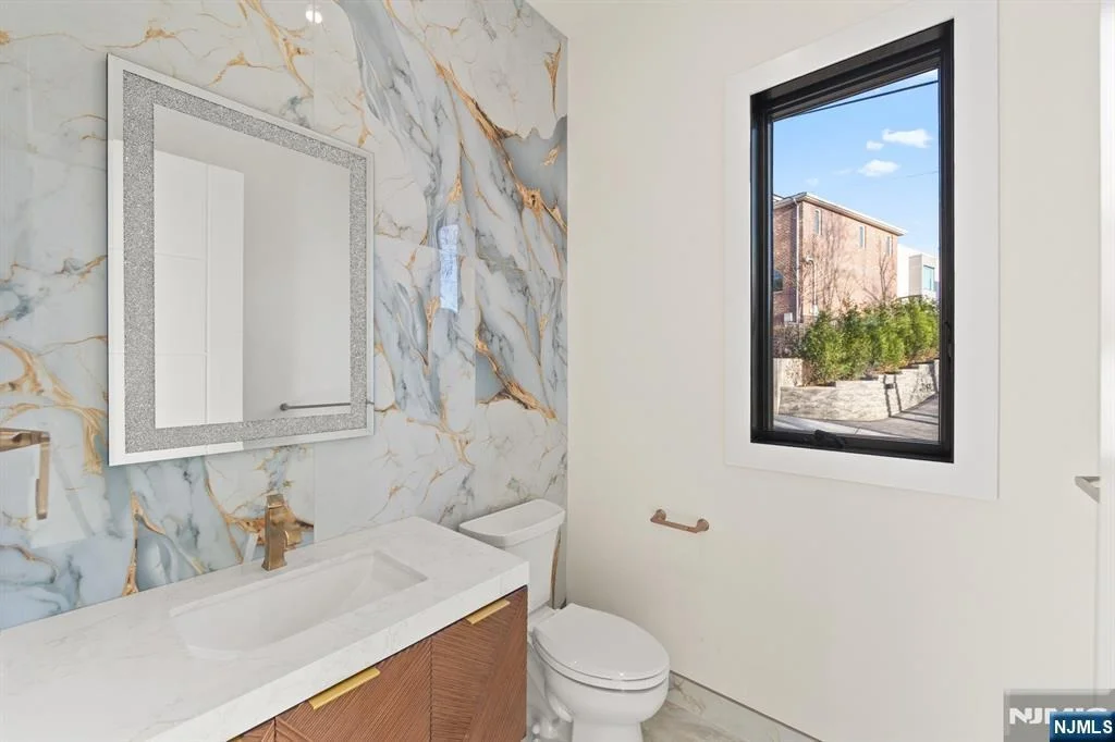 Photo of 61 Edgewater