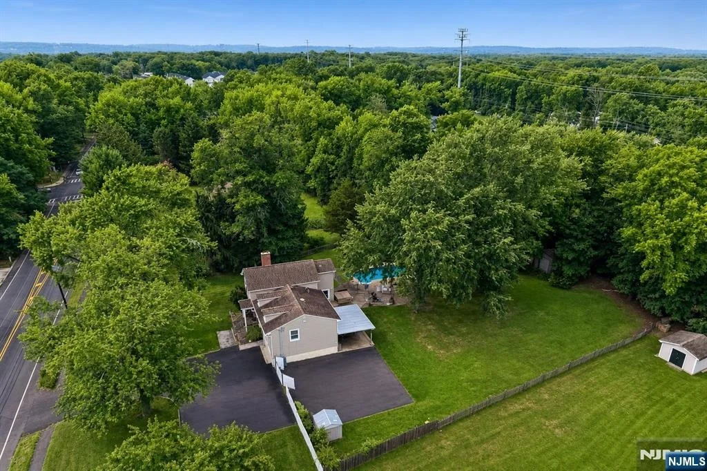 Photo of 1471 Terrill