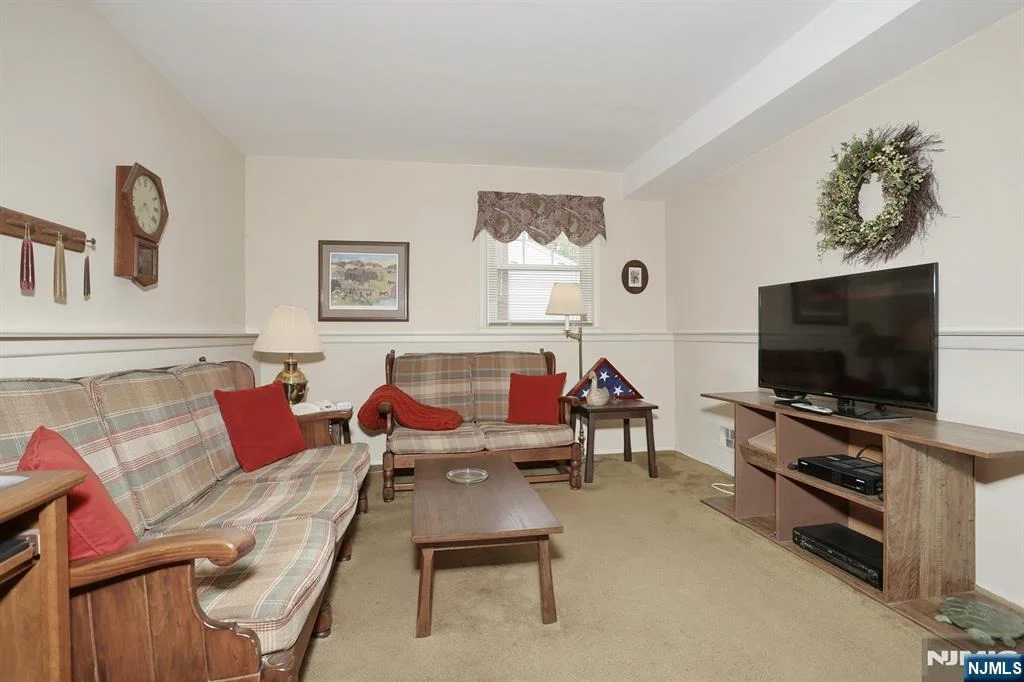 Photo of 222 Merritt