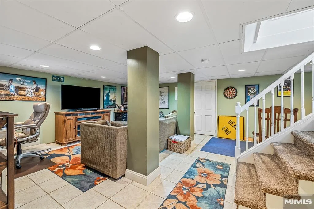 Photo of 208 Mortimer