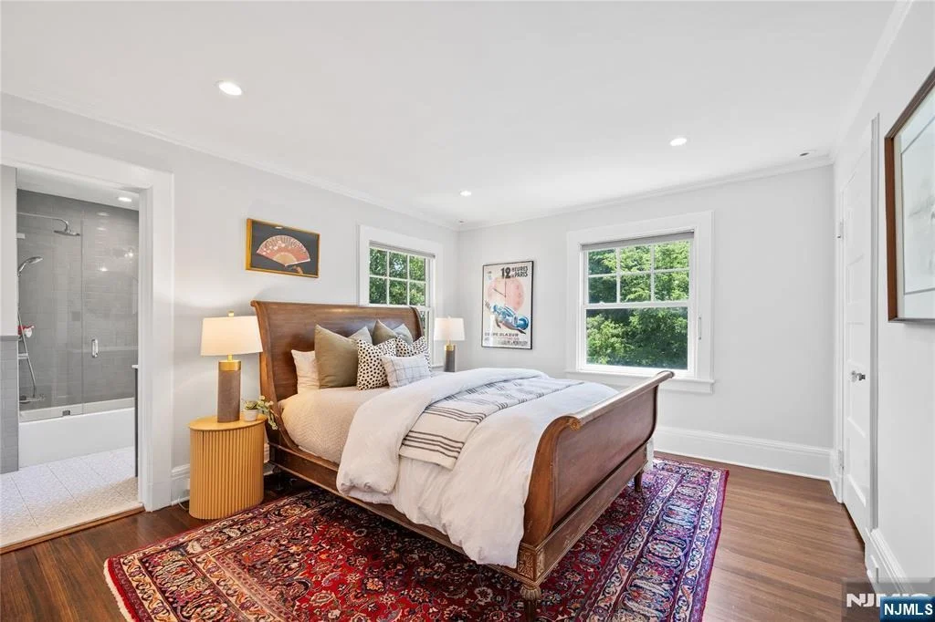 Photo of 48 Edgemont