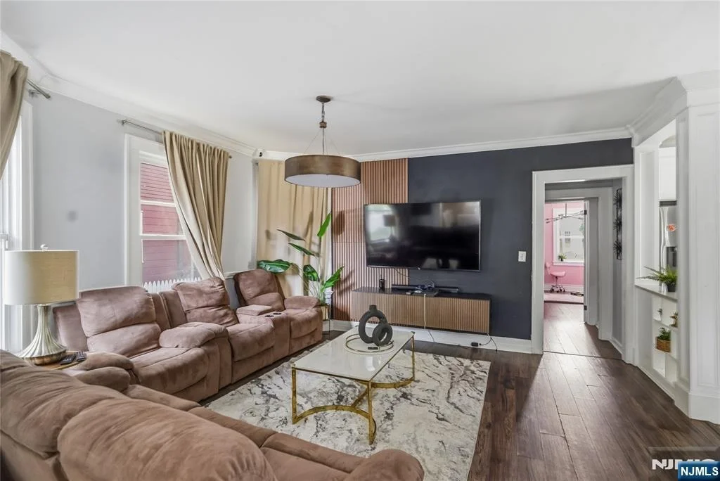 Photo of 283 Hamilton
