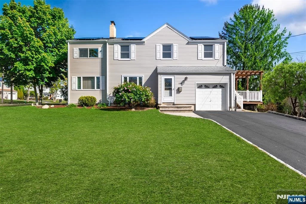 Photo of 276 Concord