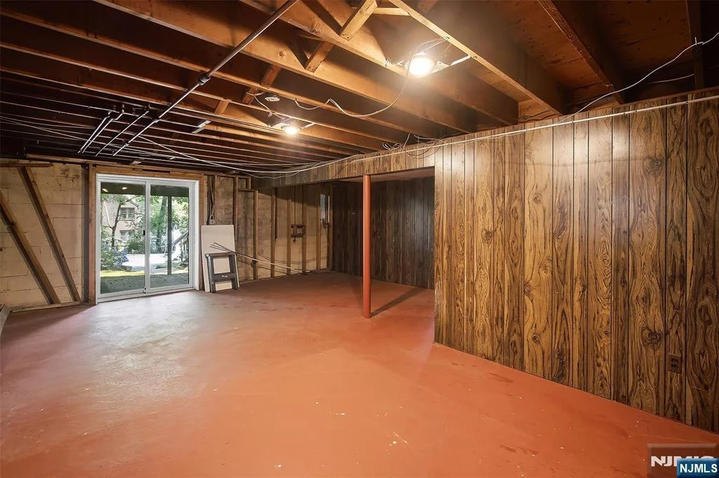 Photo of 308 Ross