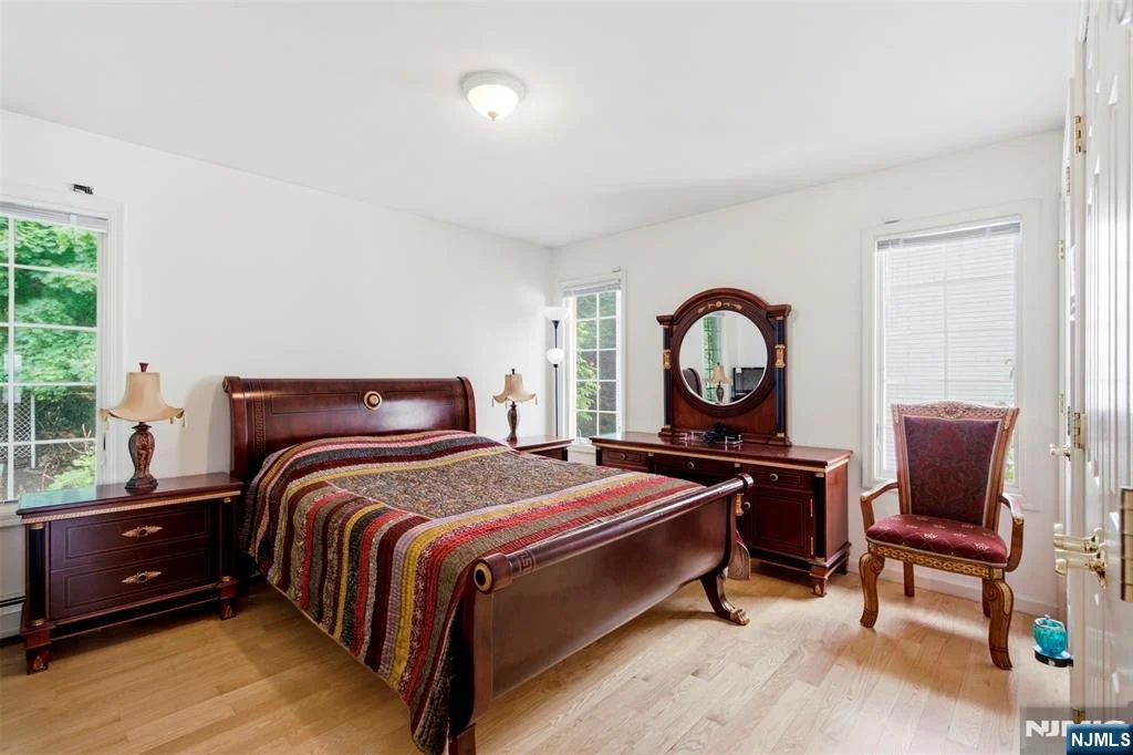 Photo of 750 Undercliff