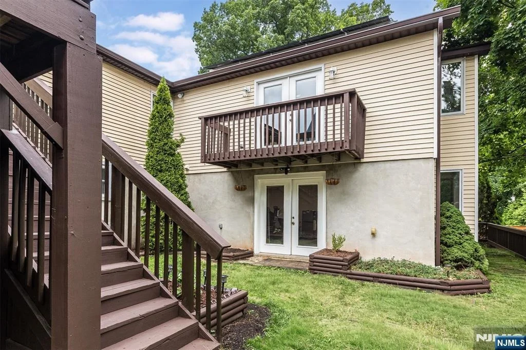 Photo of 373 Orange