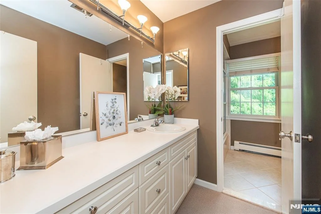Photo of 2 Midvale