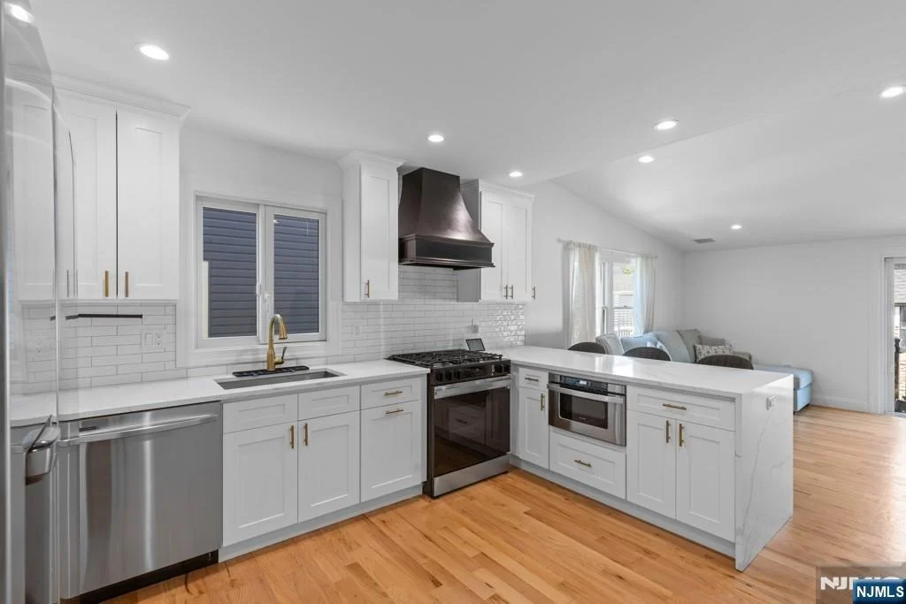 Photo of 385 Copeland