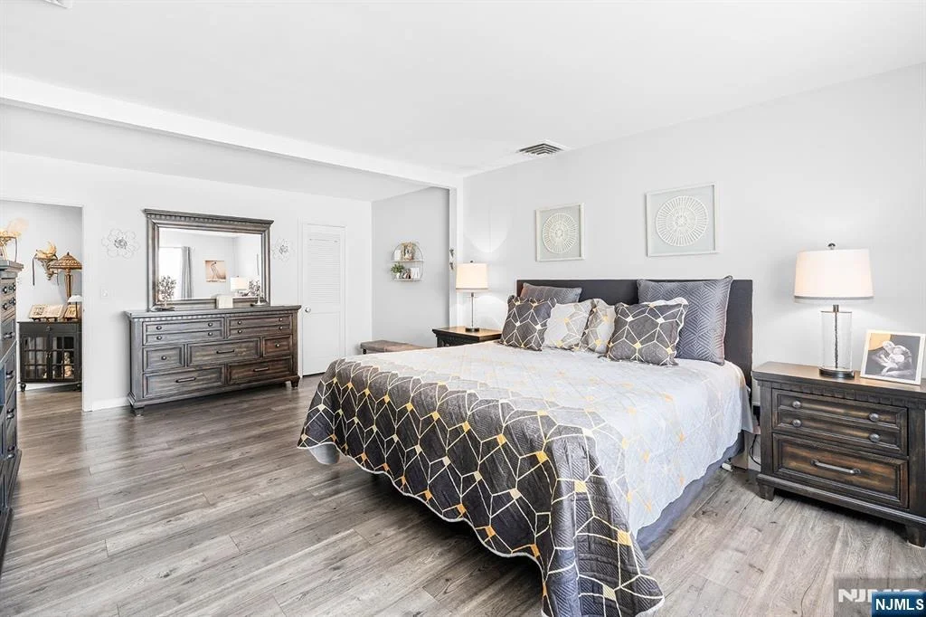 Photo of 1631 Maple