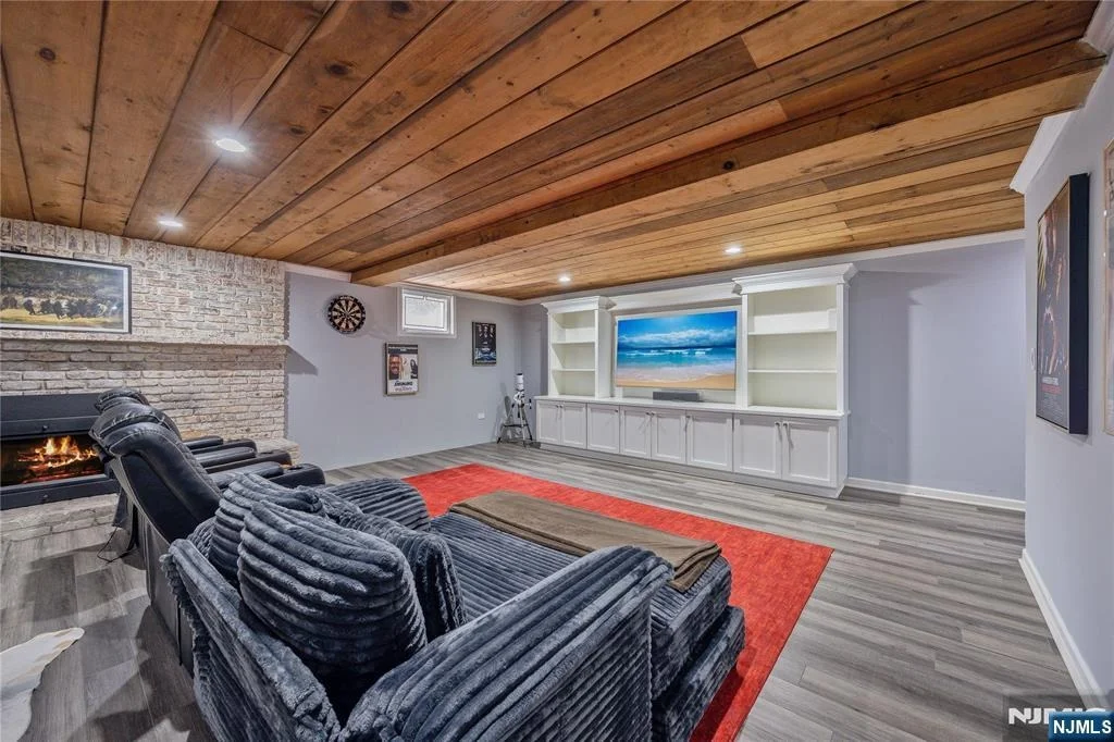 Photo of 202 Chestnut Ridge