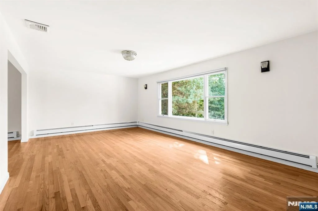 Photo of 763 Closter Dock