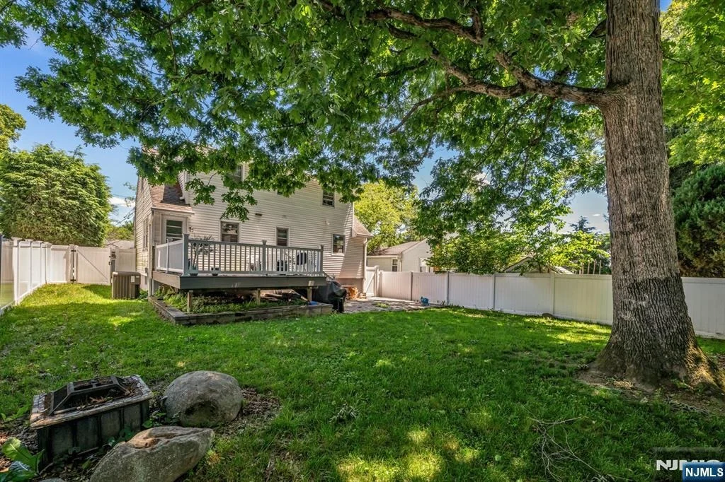 Photo of 101 Pinecrest
