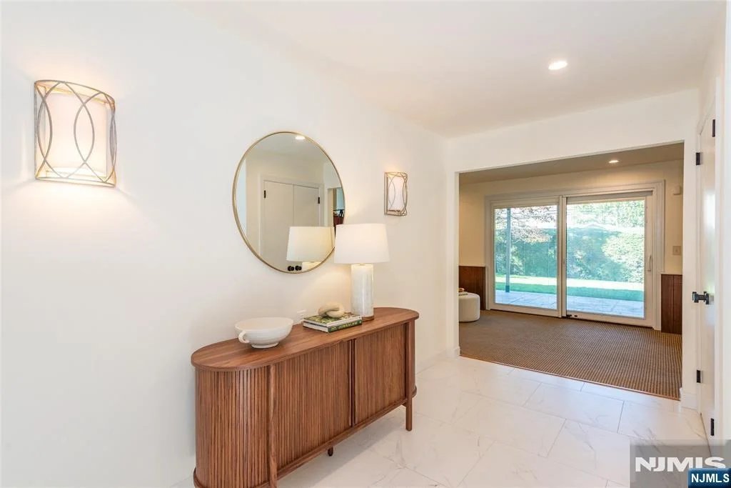 Photo of 182 Ridge
