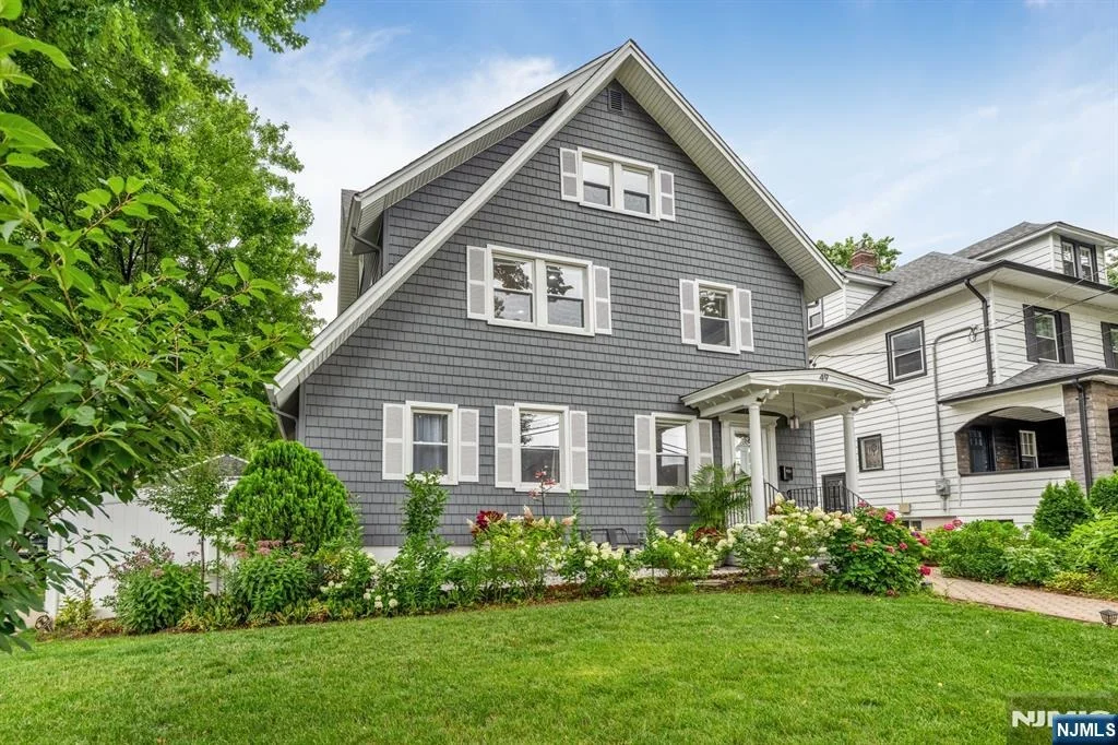 Photo of 49 Walnut