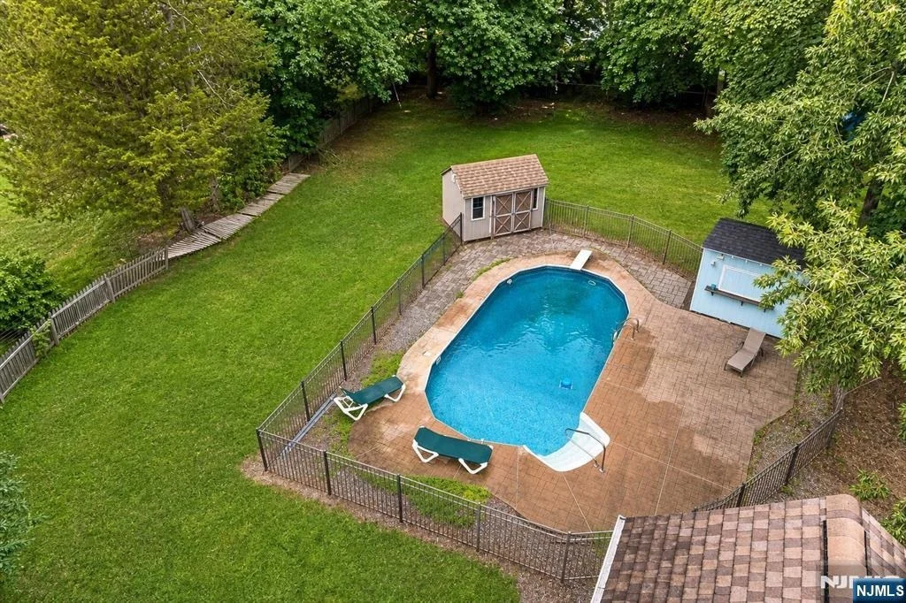 Photo of 1471 Terrill