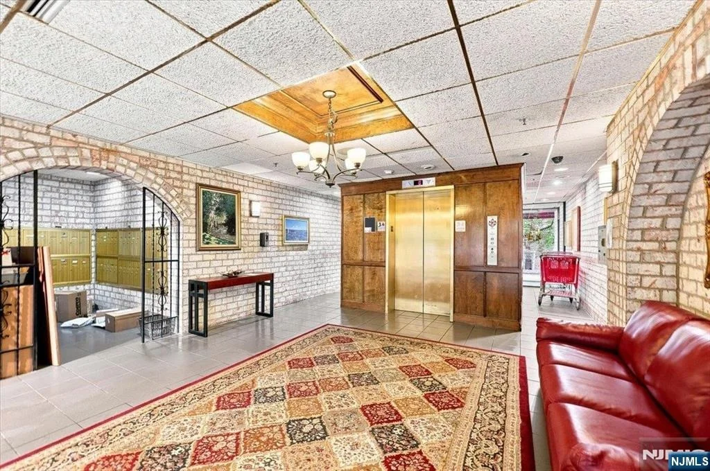 Photo of 55 Clinton