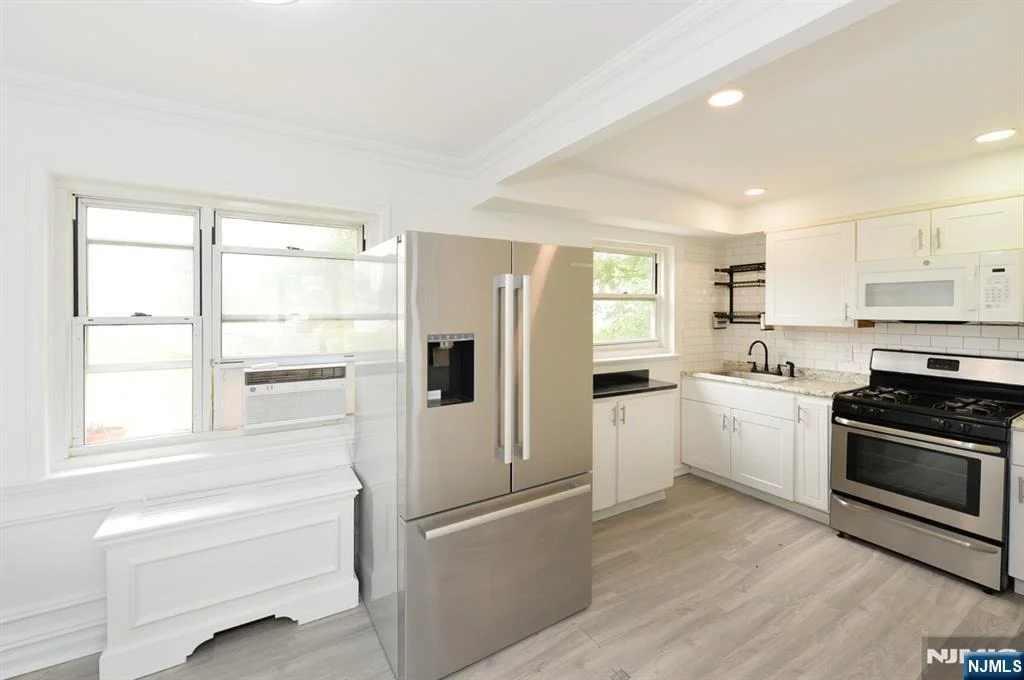 Photo of 451 Heath