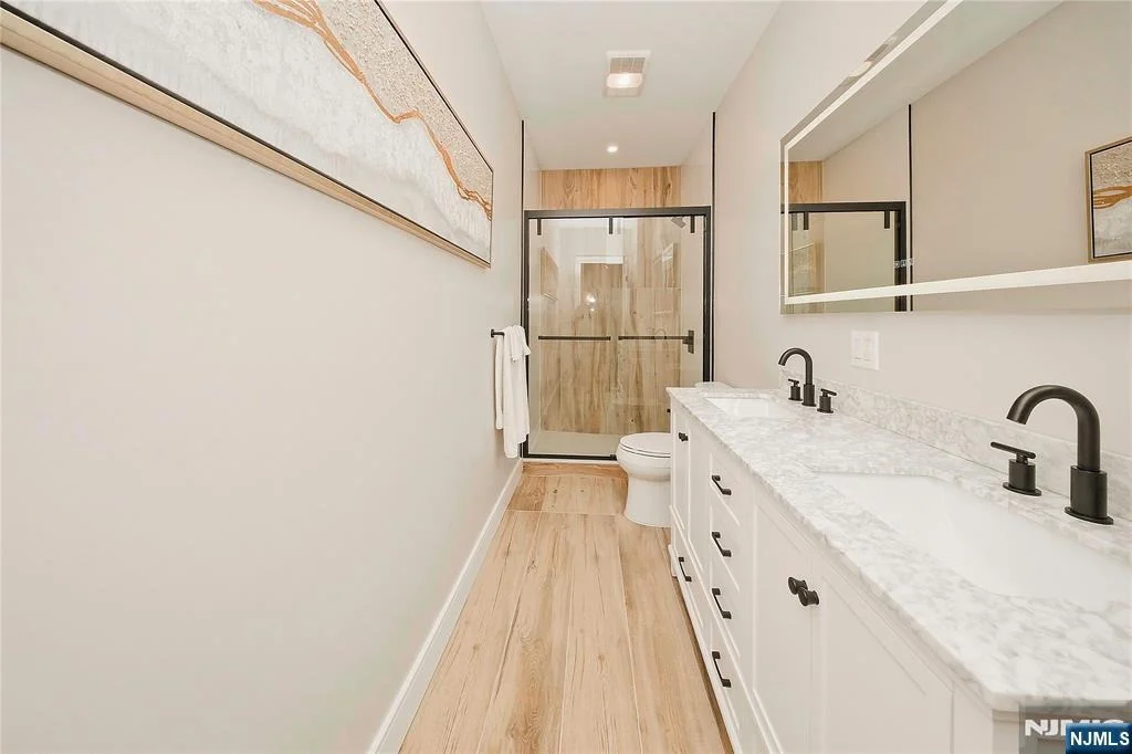 Photo of 66 Knollwood