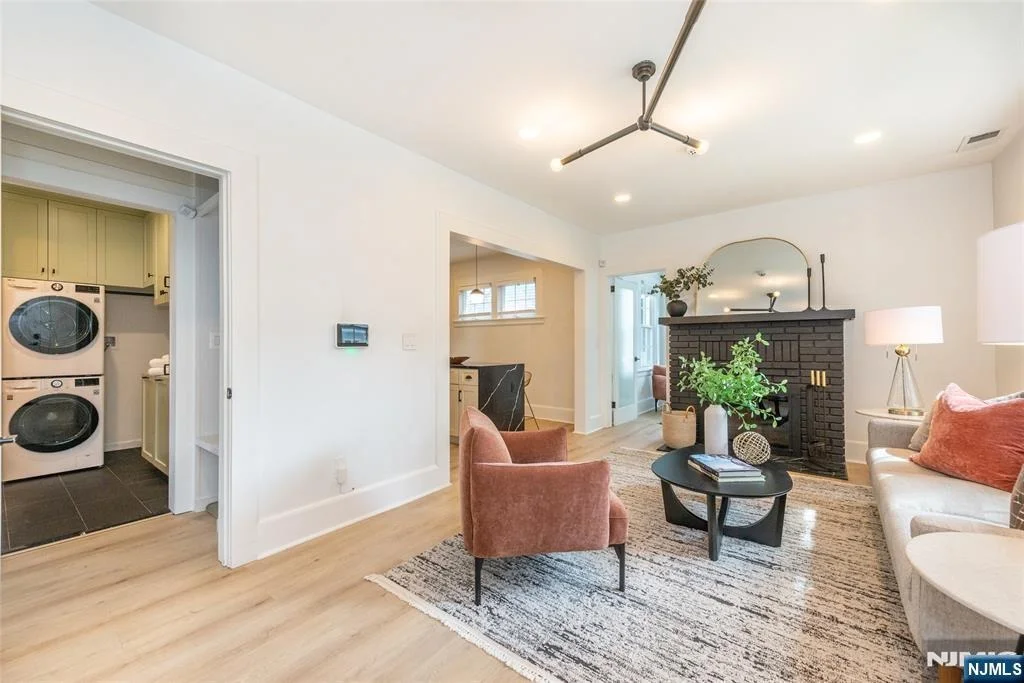 Photo of 33 Waverly
