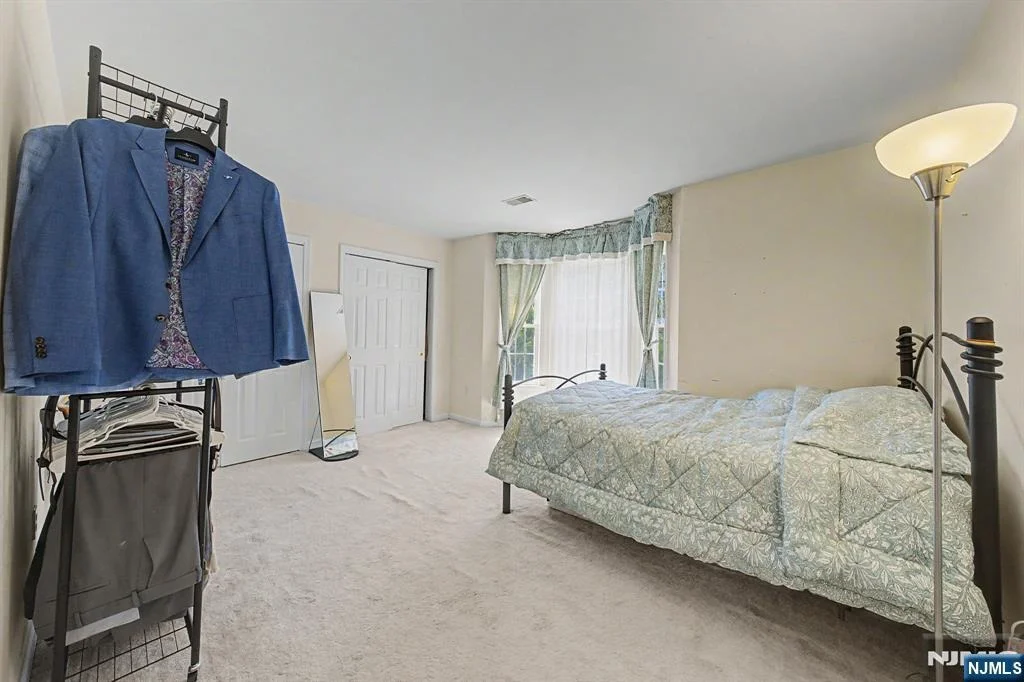 Photo of 6 Boulder