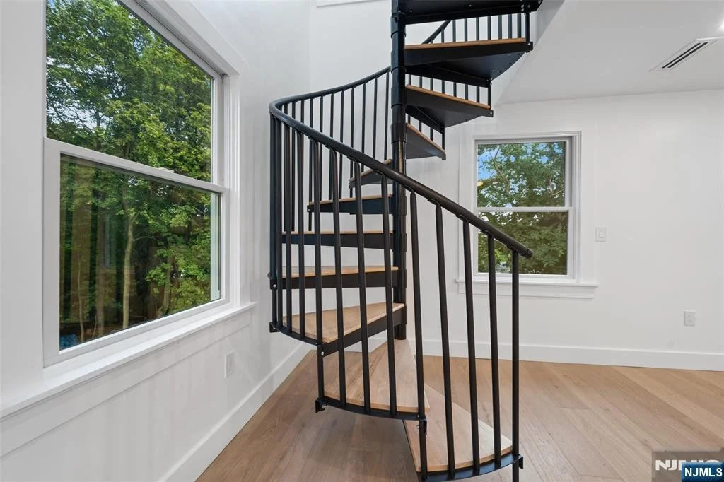Photo of 517 Park