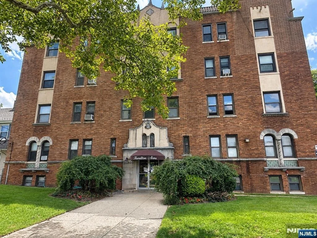 Photo of 303 Hamilton