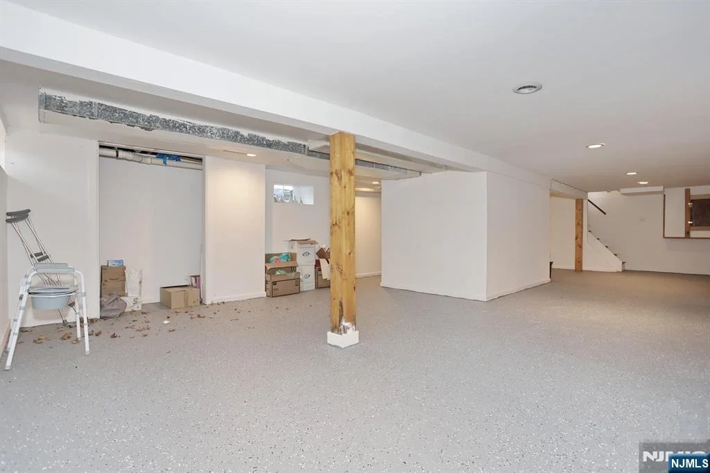 Photo of 703 Chadwick