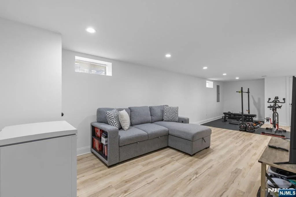 Photo of 385 Copeland