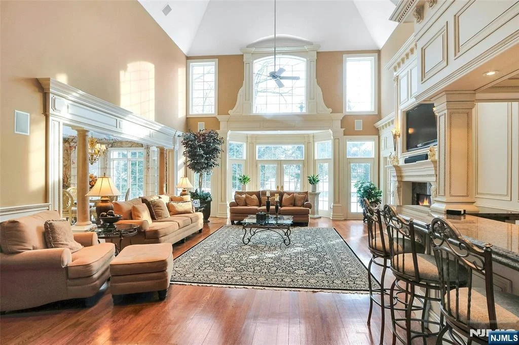 Photo of 457 Devonshire