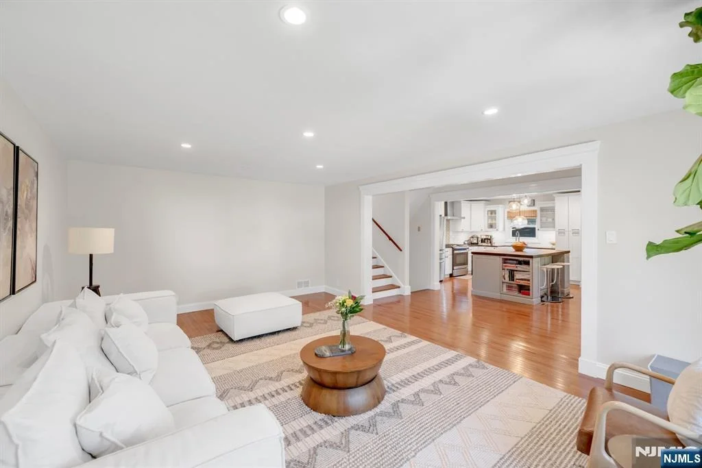 Photo of 433 Piermont
